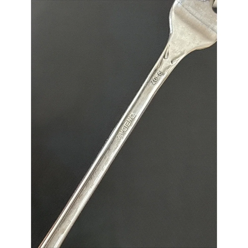 Oneida ARBOR ROSE Stainless True Rose Flatware - 8 Cocktail forks